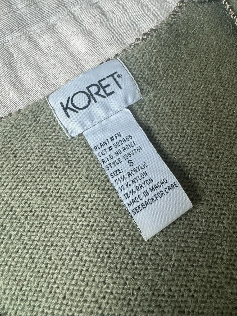 Koret sleeveless olive